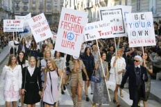 chanel-protest-2
